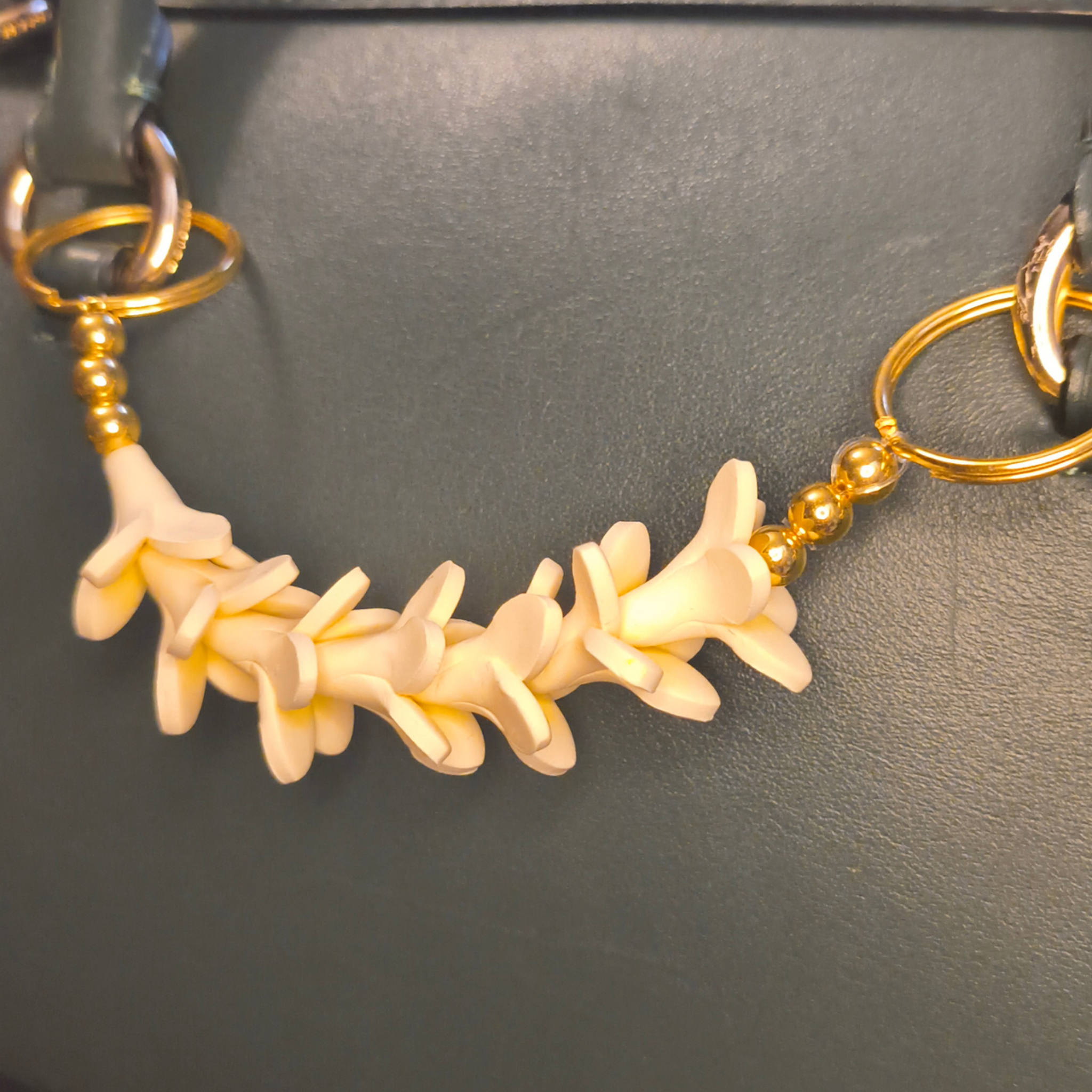 Plumeria bag lei
