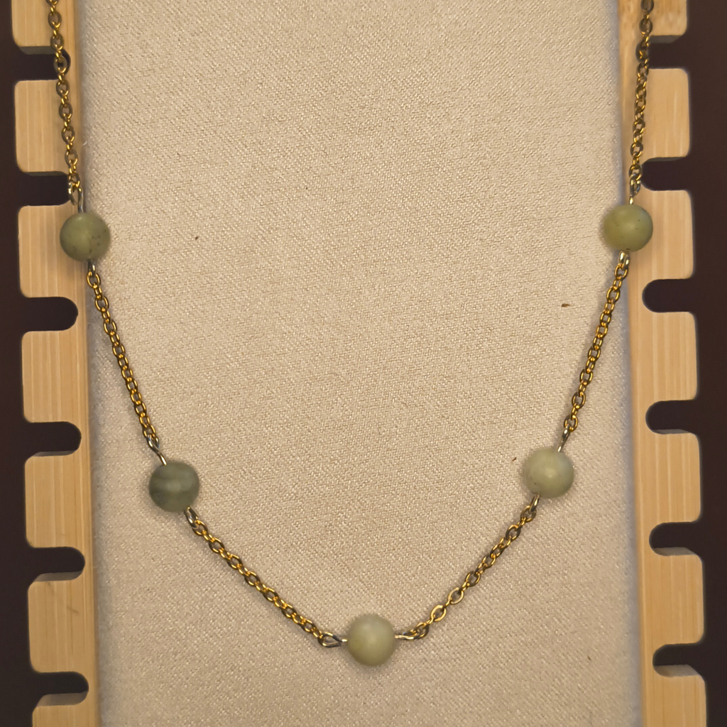 Jade bead necklace